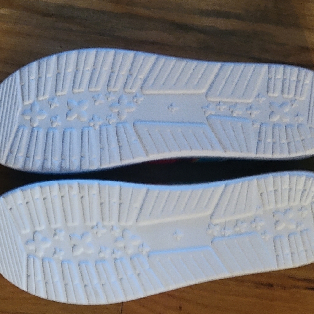 Shoes - Picture 2 of 2